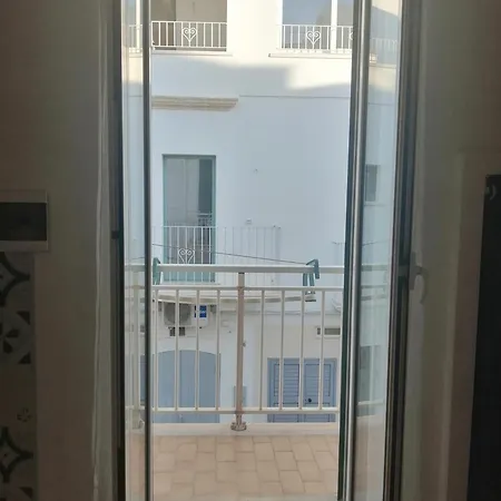 Dimora Lina 191 * פולינאנו א מארה